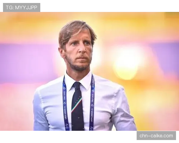 巴斯托尼遭莱切球迷全场嘘声，国家德比赛场争议判罚余波未平