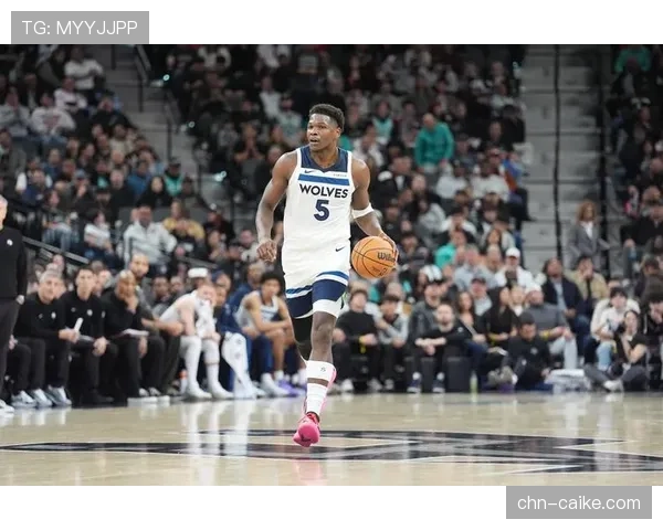 掘金轻取爵士，锁定西北赛区头名