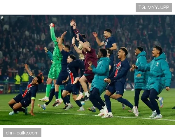 欧冠半决赛首回合：4月28日巴黎圣日耳曼vs拜仁慕尼黑，4月29日马德里竞技vs阿森纳